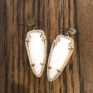 Kendra Scott drop earrings